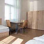 Hostel Drunken Monkey Πράγα
