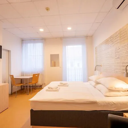 Drunken Monkey Hostal